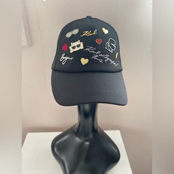 KARL LAGERFELD Women\'s Charms Baseball Cap Pins.  black, jeans